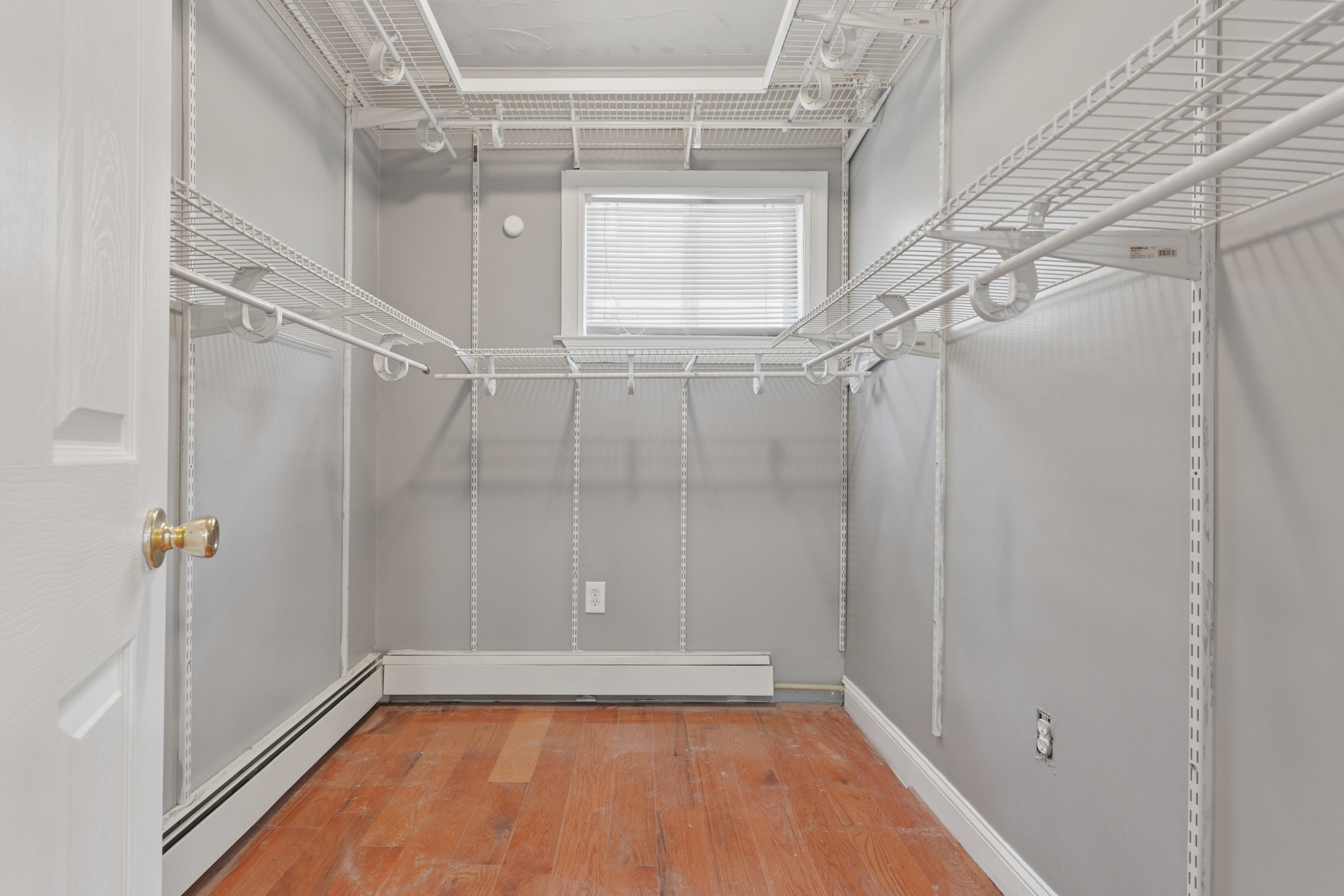 Maplewood, New Jersey, 07040, United States, 4 Bedrooms Bedrooms, ,5 BathroomsBathrooms,Residential,For Sale,1976450