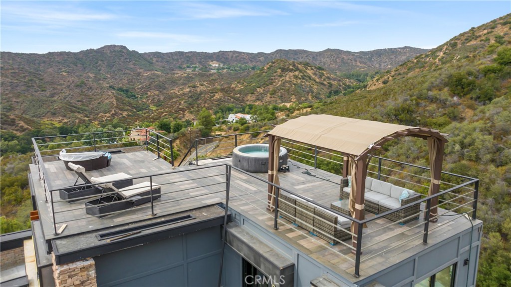 Calabasas, California, 91302, United States, 5 Bedrooms Bedrooms, ,3 BathroomsBathrooms,Residential,For Sale,1742769