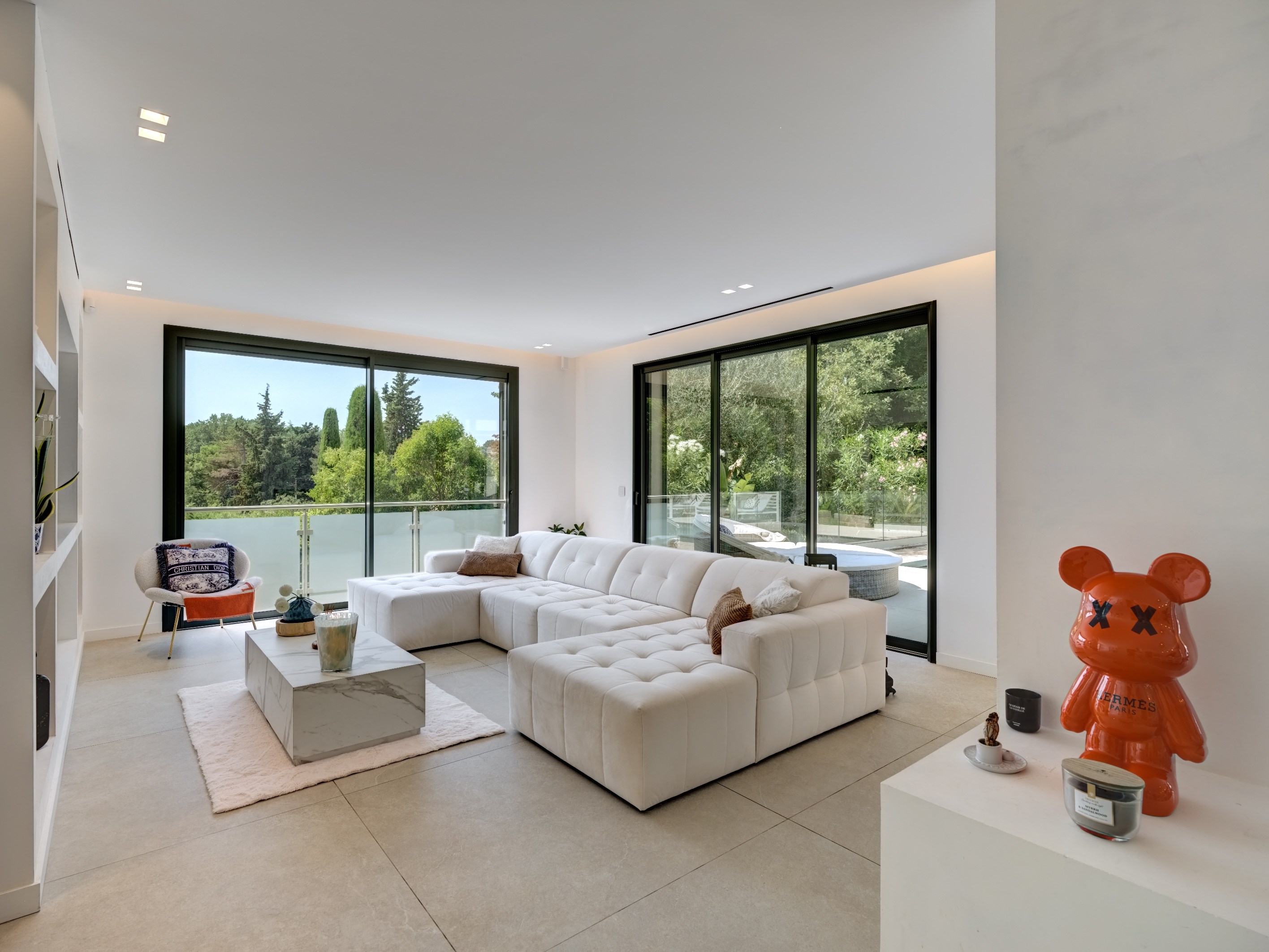  Prestigious contemporary villa with pool near Valbonne - 物件實景