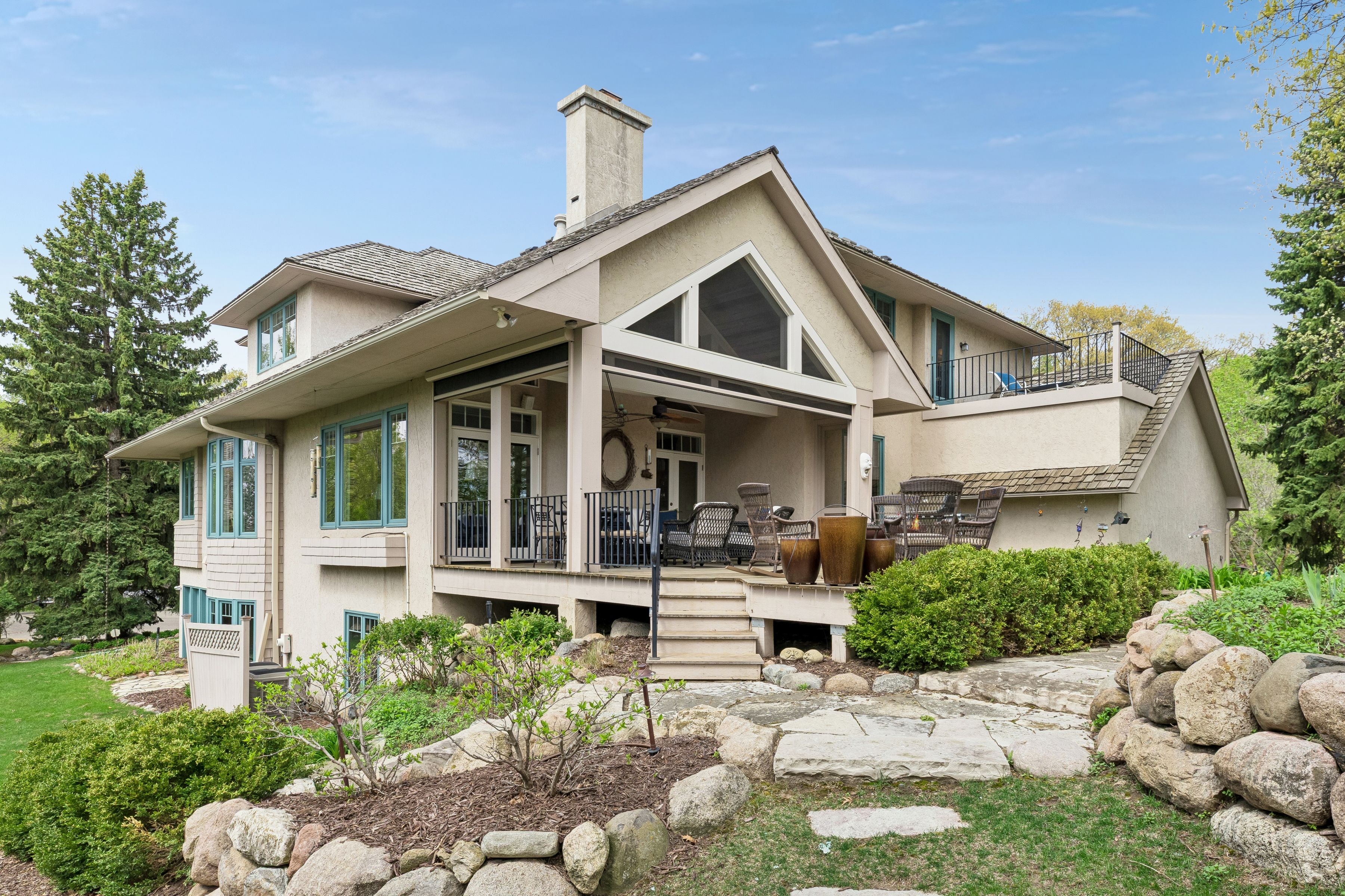  Graceful Executive Living in a Serene Edina Setting - 物件實景