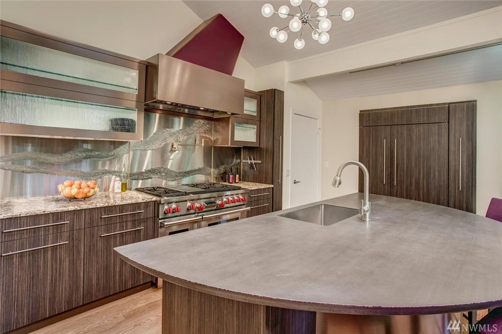 7704 88th PL, Mercer Island, Washington, 98040, United States, 4 Bedrooms Bedrooms, ,4 BathroomsBathrooms,Residential,For Sale,7704 88th PL,1435219