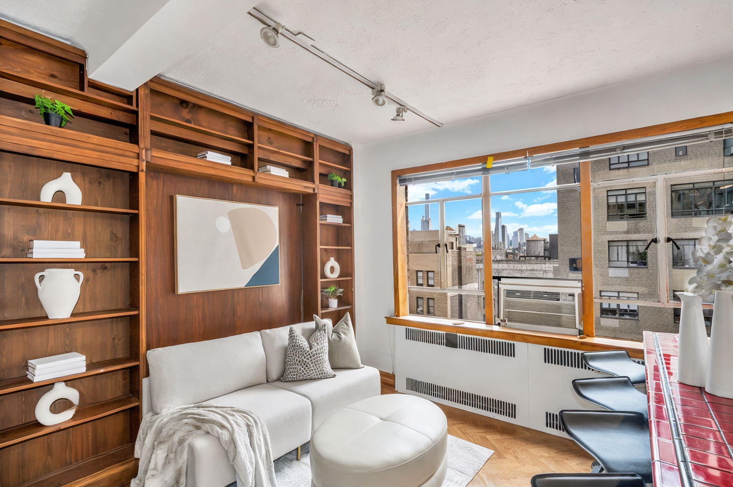New York City, New York, 10024, United States, 4 Bedrooms Bedrooms, ,3 BathroomsBathrooms,Residential,For Sale,1760875