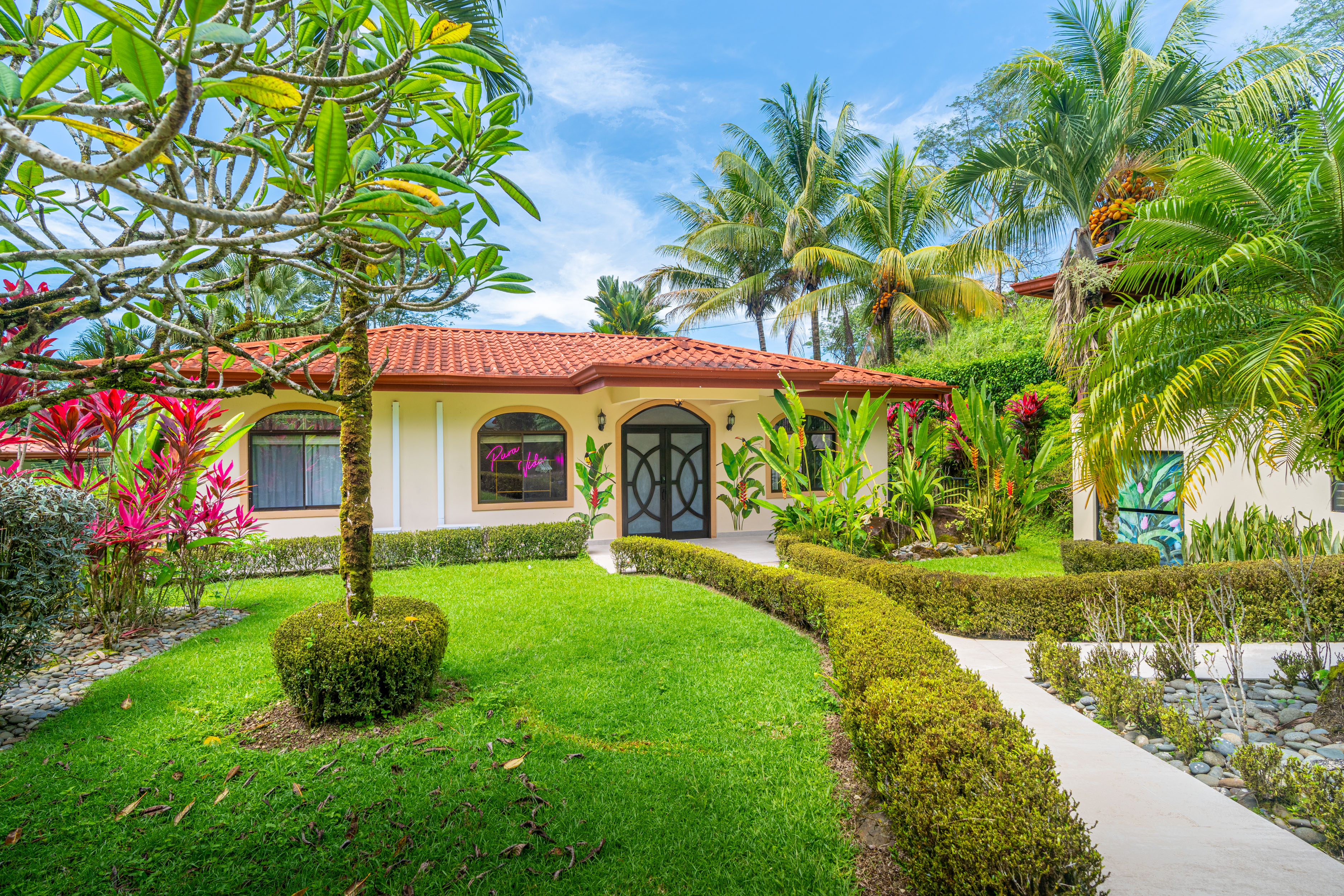 Ojochal, Puntarenas, 60504, CR, 3 Bedrooms Bedrooms, ,2 BathroomsBathrooms,Residential,For Sale,2003278