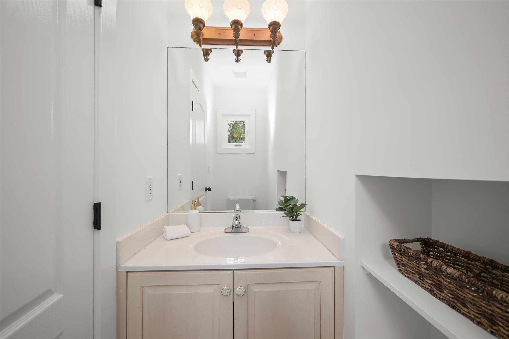  9848 Avenel Farm Drive, Potomac, MD, 20854 - 物件實景