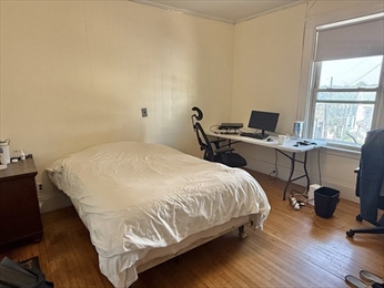 Malden, Massachusetts, 02148, United States, 7 Bedrooms Bedrooms, ,3 BathroomsBathrooms,Residential,For Sale,1919106