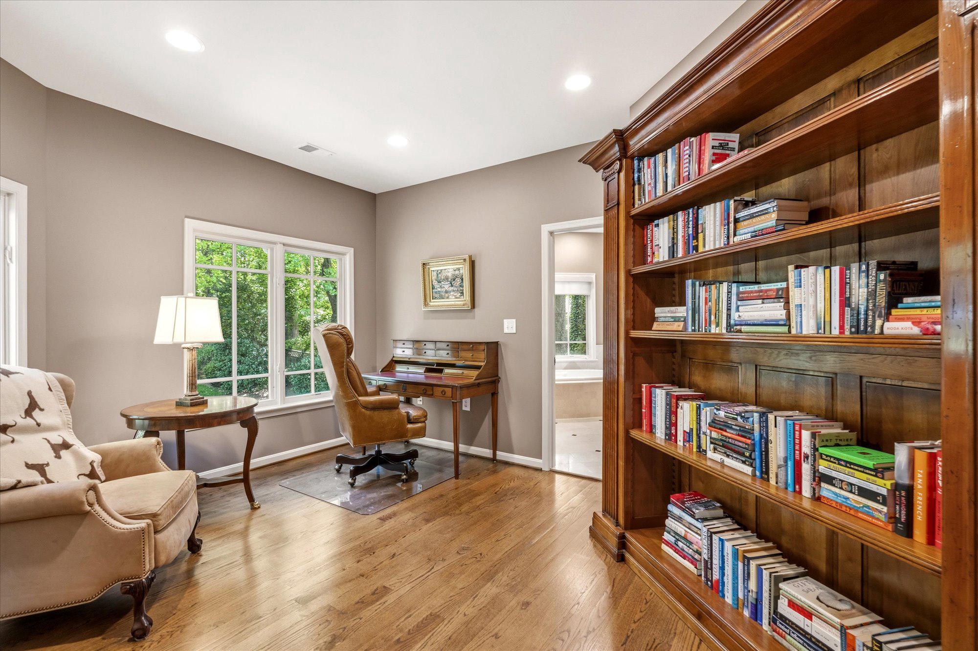  6704 Honesty Drive, Bethesda, MD, 20817 - 物件實景