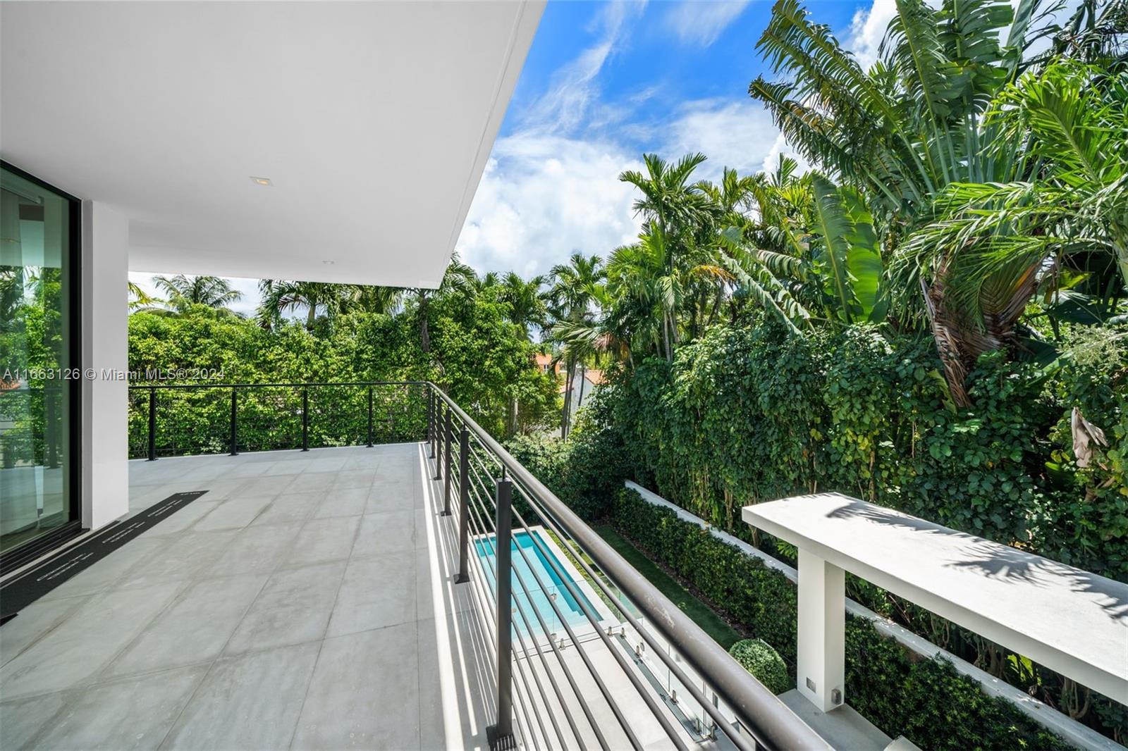 5327 N Bay Rd, Miami Beach, Florida, 33140, United States, 5 Bedrooms Bedrooms, ,7 BathroomsBathrooms,Residential,For Sale,5327 N Bay Rd,1616674