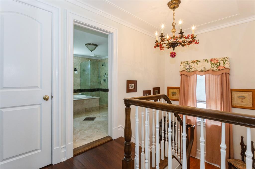 Floral Park, New York, 11001, United States, 3 Bedrooms Bedrooms, ,2 BathroomsBathrooms,Residential,For Sale,1798348