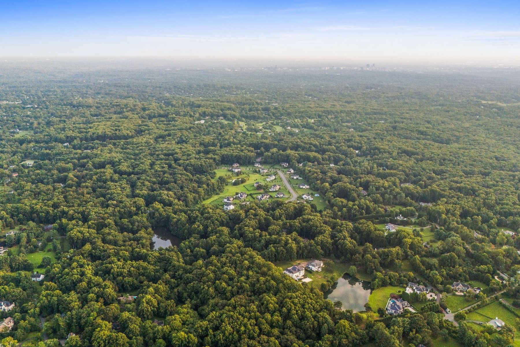  210 Falcon Ridge Road, Great Falls, VA, 22066 - 物件實景
