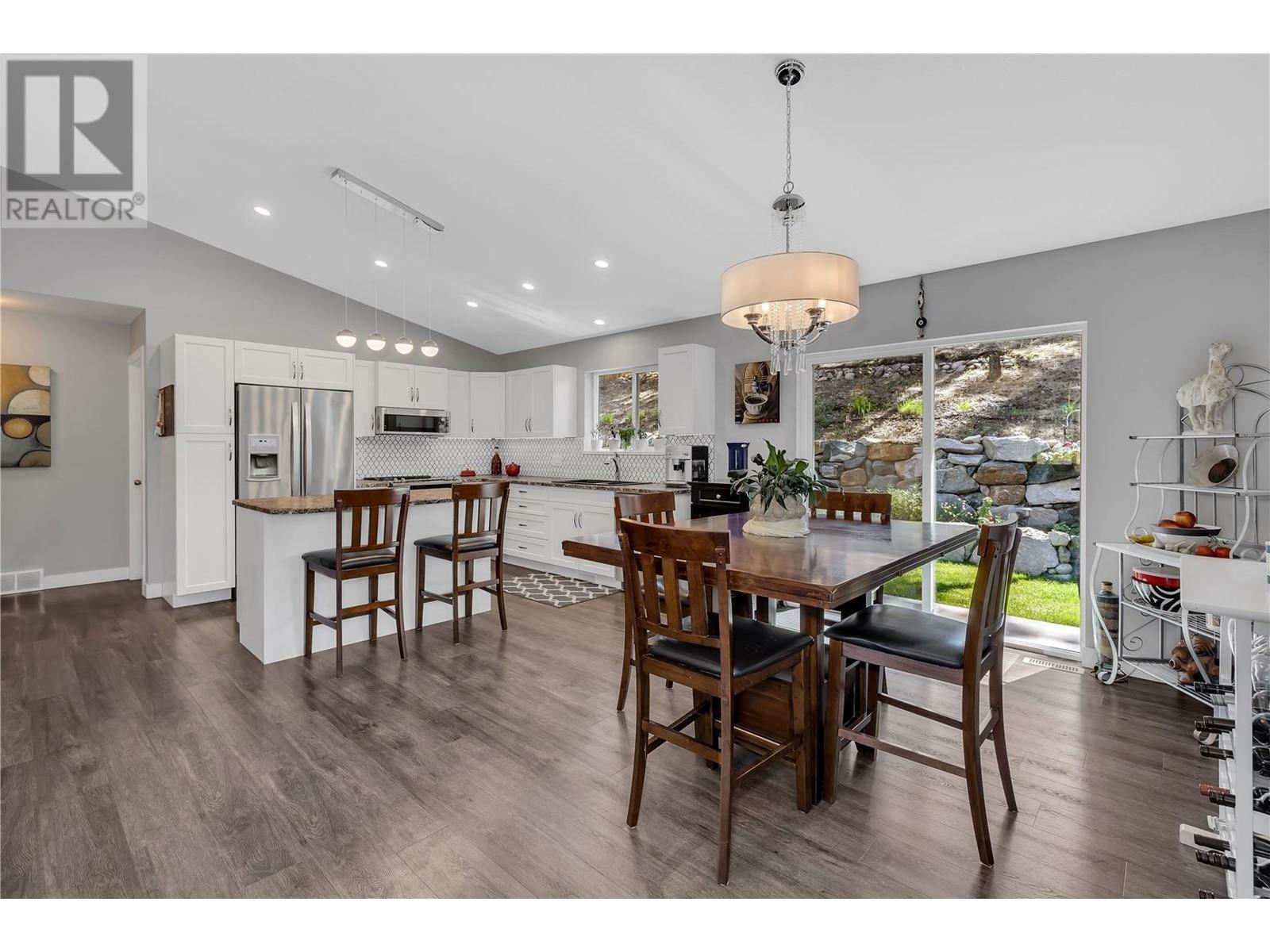 KELOWNA, British Columbia, V1Z 3W6, CA, 5 Bedrooms Bedrooms, ,3 BathroomsBathrooms,Residential,For Sale,1838987