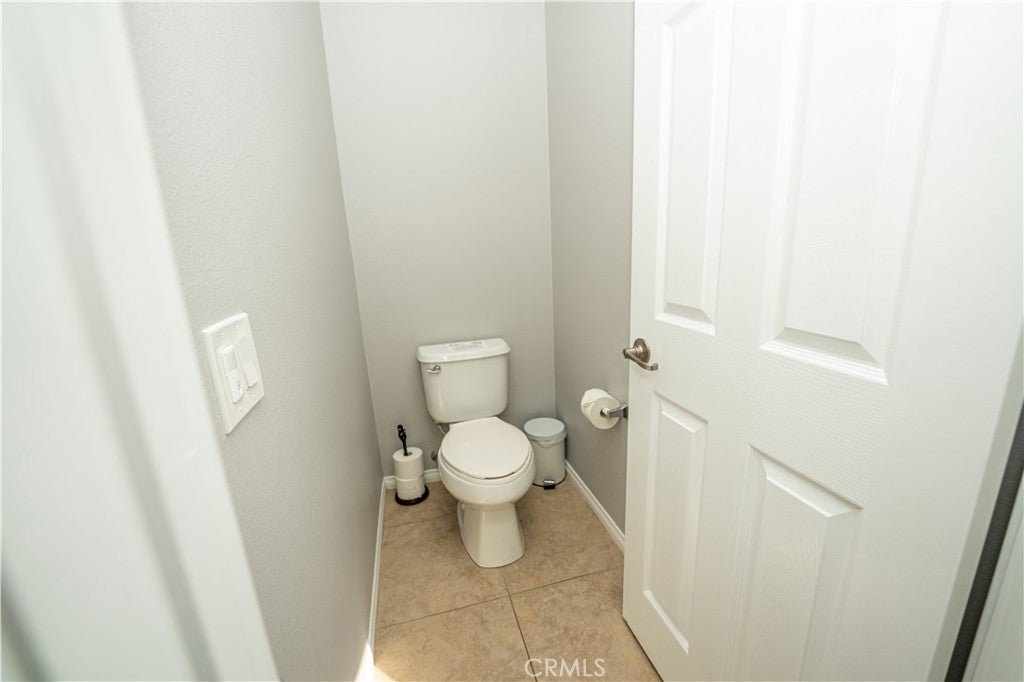 Indio, California, 92203, United States, 5 Bedrooms Bedrooms, ,3 BathroomsBathrooms,Residential,For Sale,1989302