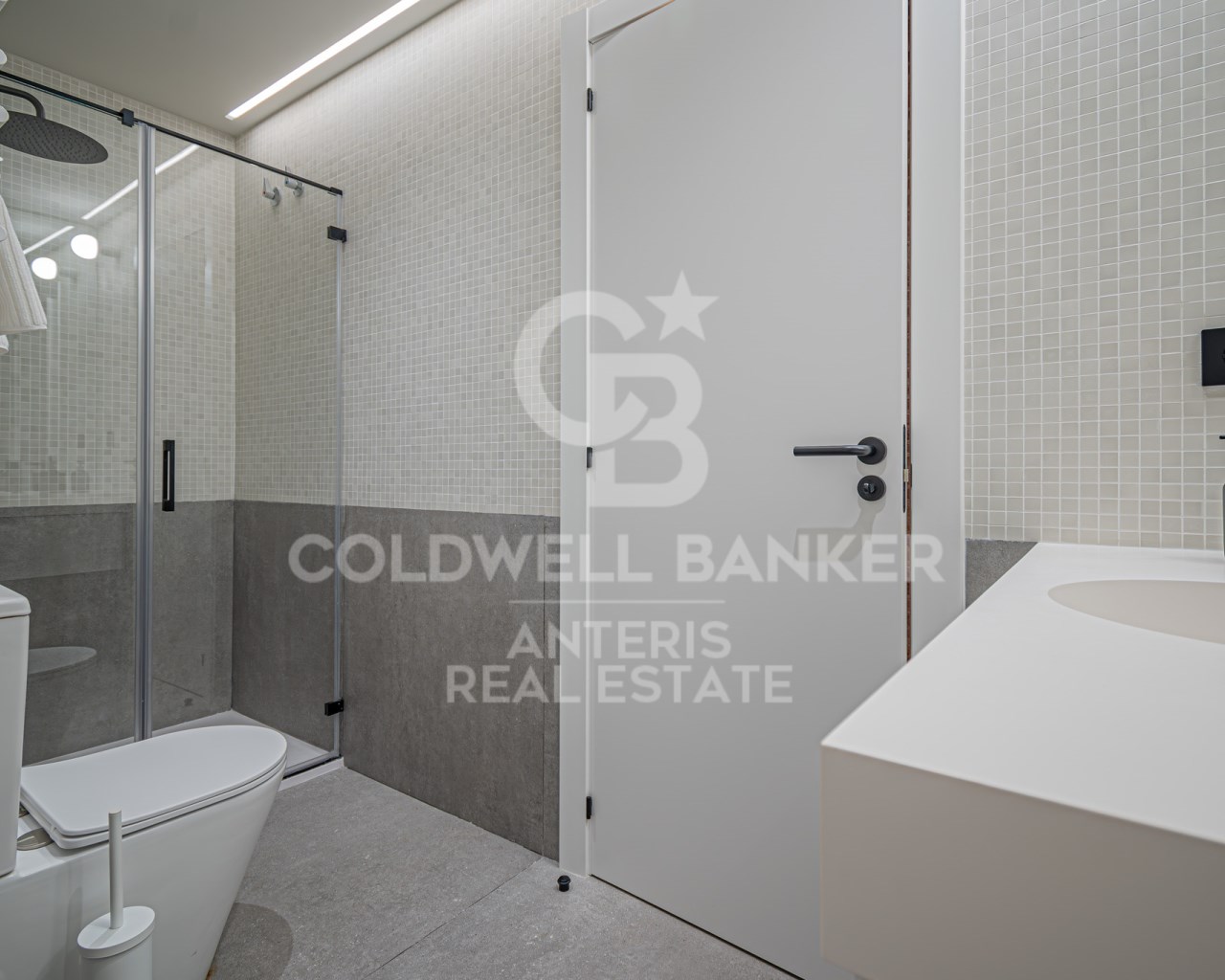 Barcelona, Catalonia, ES, 3 Bedrooms Bedrooms, ,2 BathroomsBathrooms,Residential,For Sale,1826735