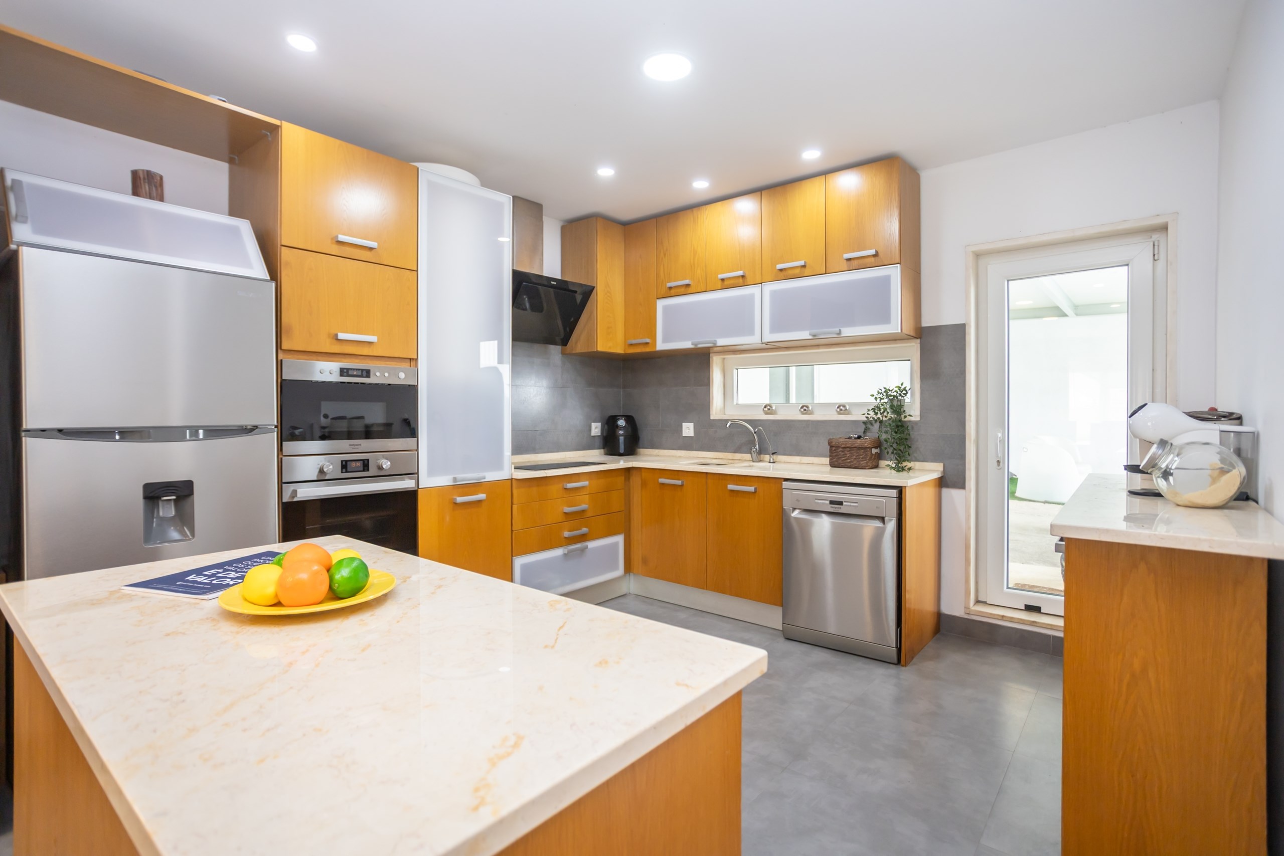 Loures, Lisbon, 2670-560, PT, 5 Bedrooms Bedrooms, ,3 BathroomsBathrooms,Residential,For Sale,1989673