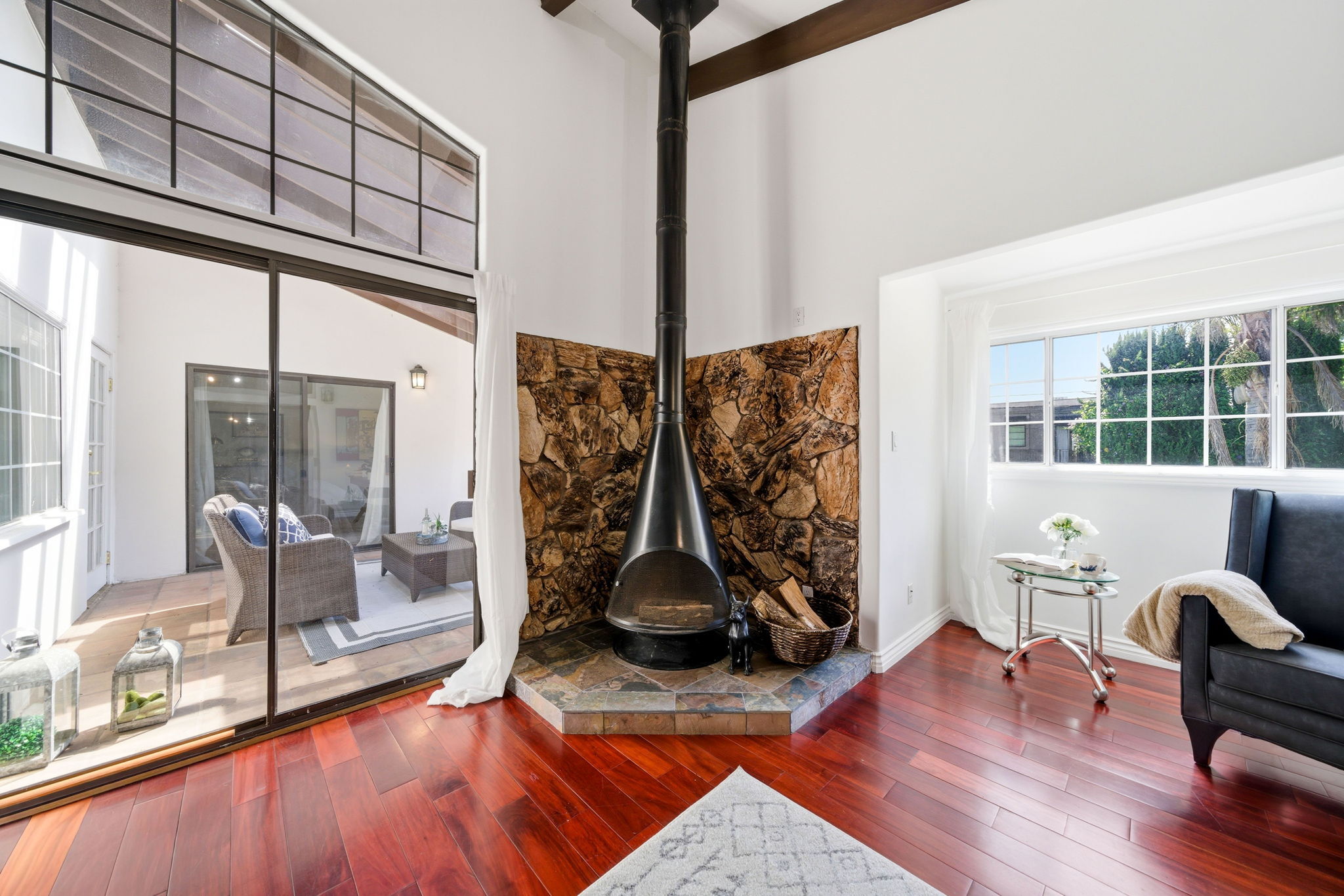  4115 Laurelgrove Ave - 物件實景