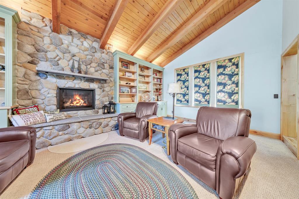 Lake Almanor West, California, 96020, United States, 6 Bedrooms Bedrooms, ,4 BathroomsBathrooms,Residential,For Sale,1950593