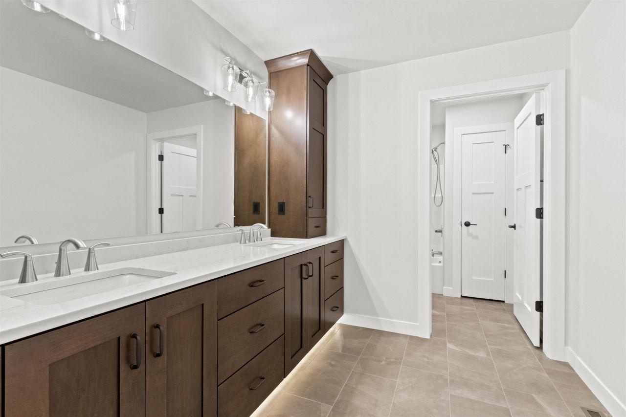 WRIGHTSTOWN, Wisconsin, 54180, United States, 4 Bedrooms Bedrooms, ,3 BathroomsBathrooms,Residential,For Sale,1721117