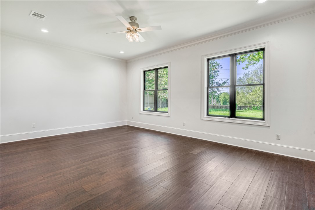 Bryan, Texas, 77802, United States, 4 Bedrooms Bedrooms, ,4 BathroomsBathrooms,Residential,For Sale,1974638