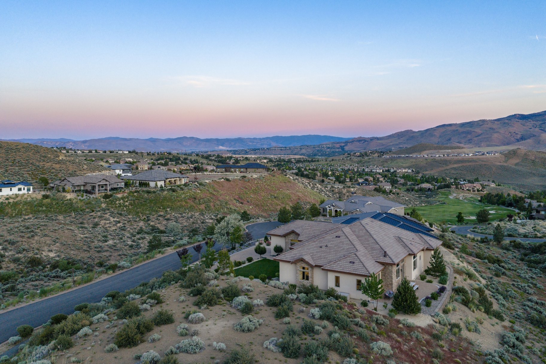  Sweeping Sierra Views in Gated Somersett - 物件實景