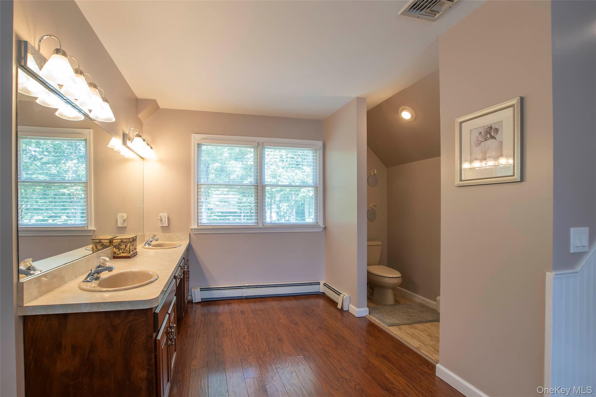 Call Listing Agent, New York, 06812, United States, 4 Bedrooms Bedrooms, ,3 BathroomsBathrooms,Residential,For Sale,1940931
