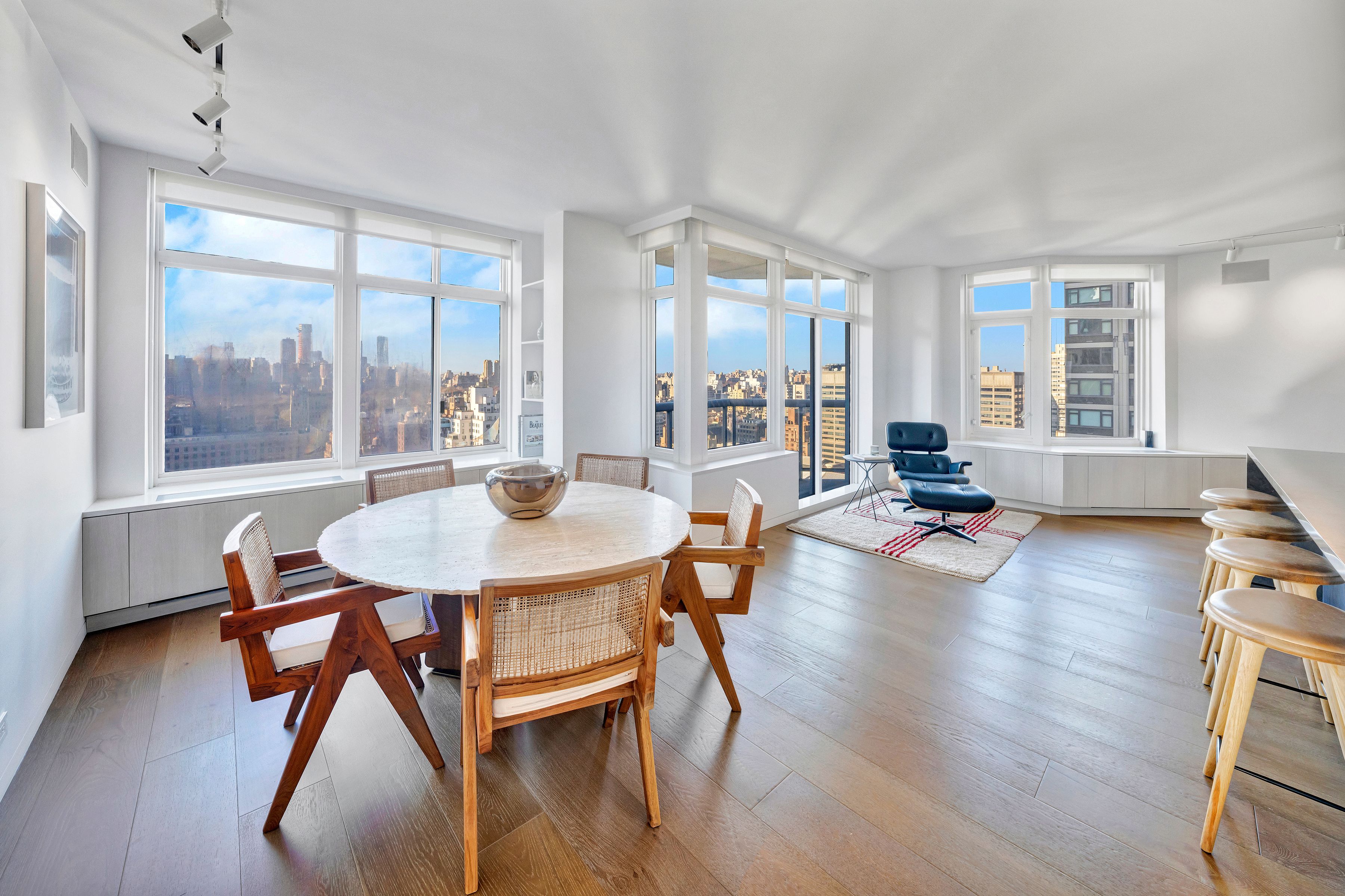  188 East 64th Street, 2501 - 物件實景
