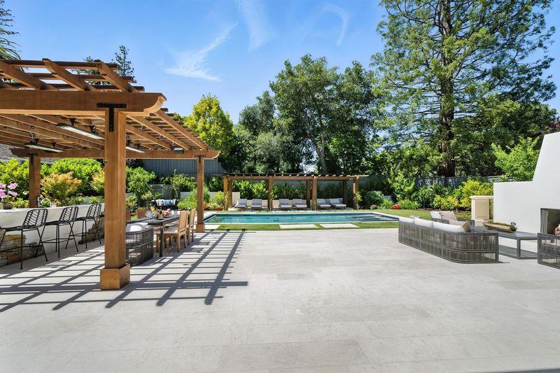 San Mateo, California, 94402, United States, 4 Bedrooms Bedrooms, ,6 BathroomsBathrooms,Residential,For Sale,1836989