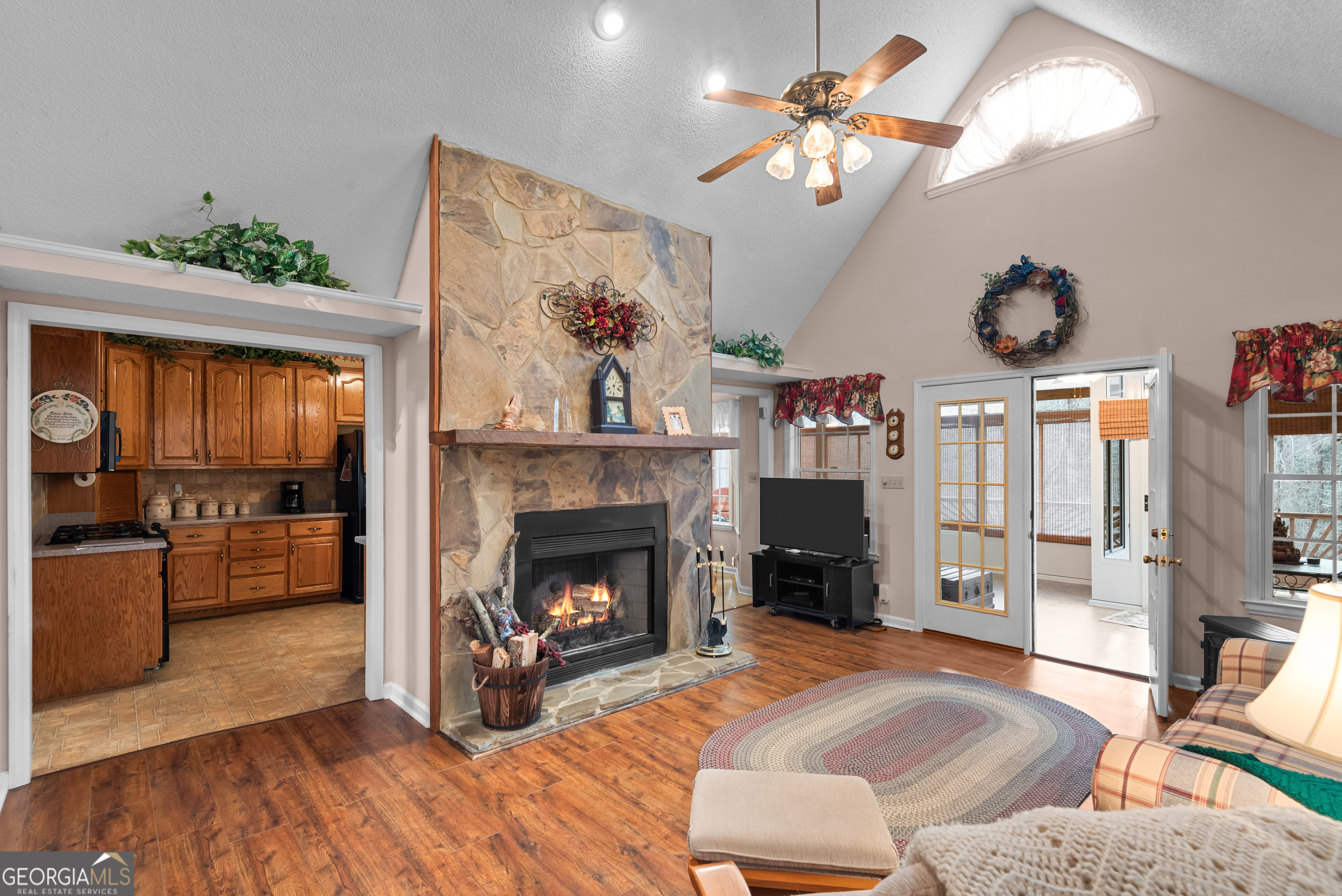 Barnesville, Georgia, 30204, United States, 4 Bedrooms Bedrooms, ,3 BathroomsBathrooms,Residential,For Sale,2008822