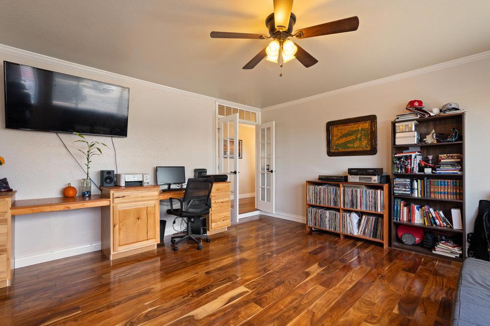 Hollister, California, 95023, United States, 4 Bedrooms Bedrooms, ,2 BathroomsBathrooms,Residential,For Sale,1990485