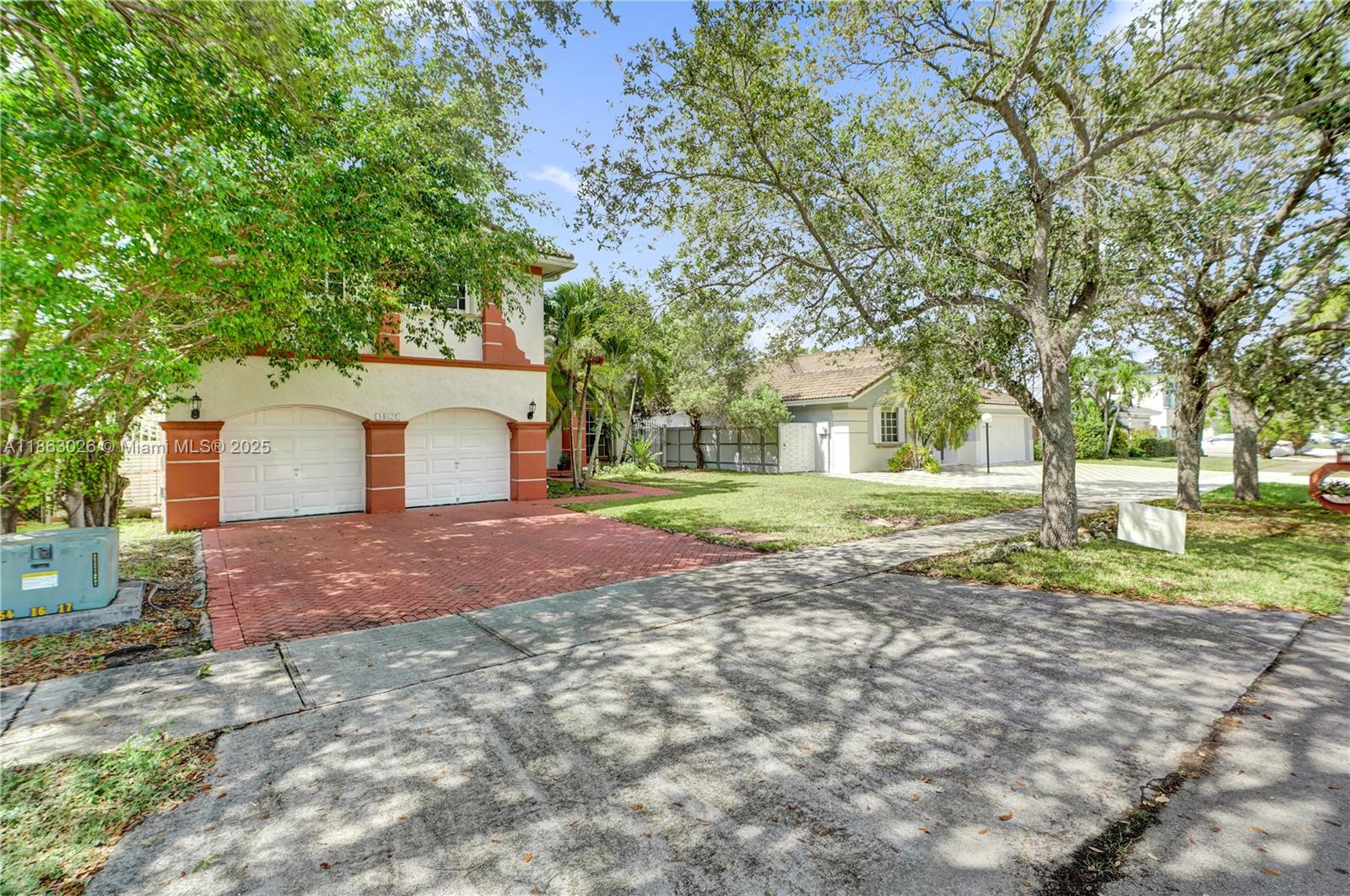 Miami, Florida, 33187, United States, 4 Bedrooms Bedrooms, ,3 BathroomsBathrooms,Residential,For Sale,1926349