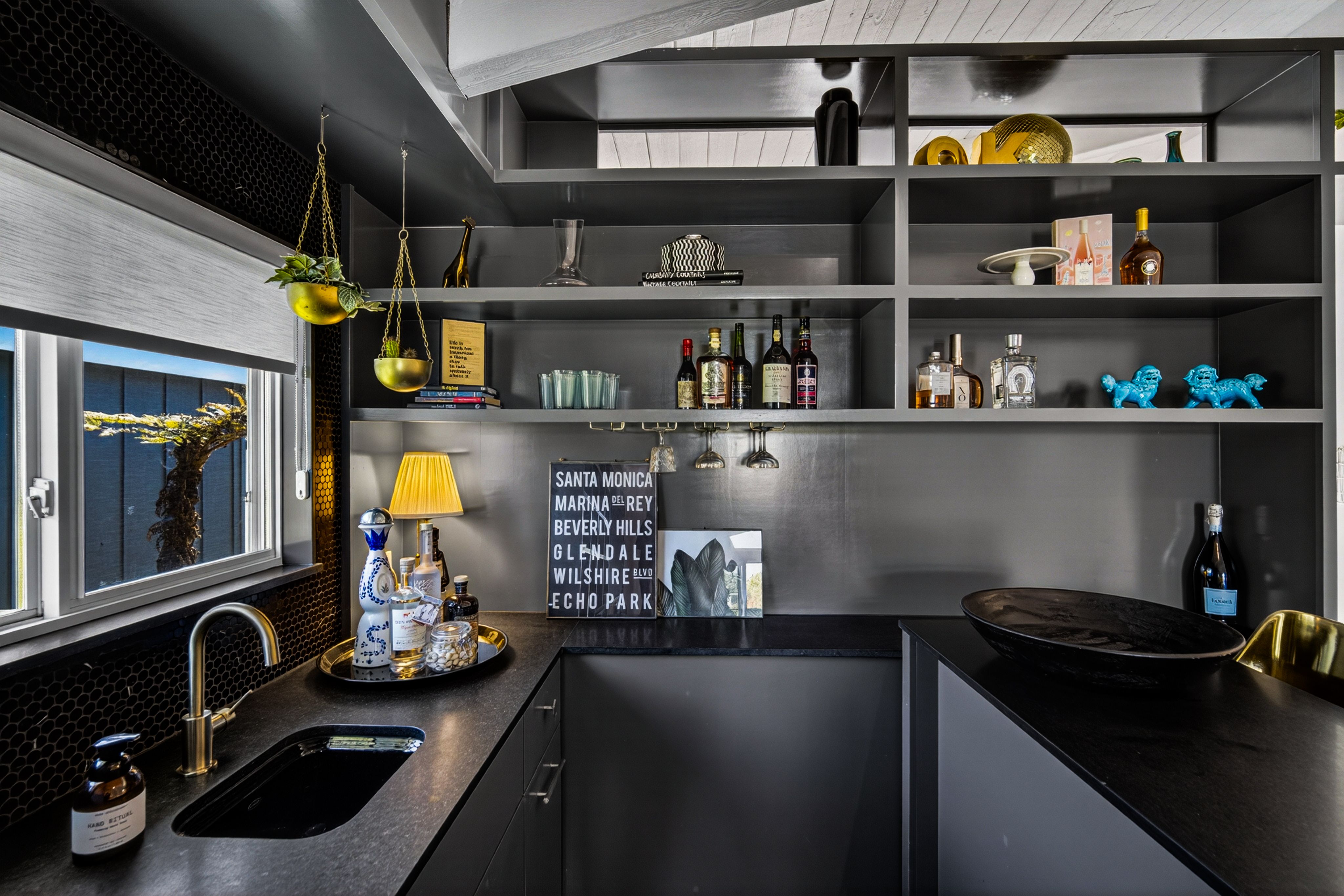  956 Tia Juana Street, Laguna Beach, CA 92651 - 物件實景