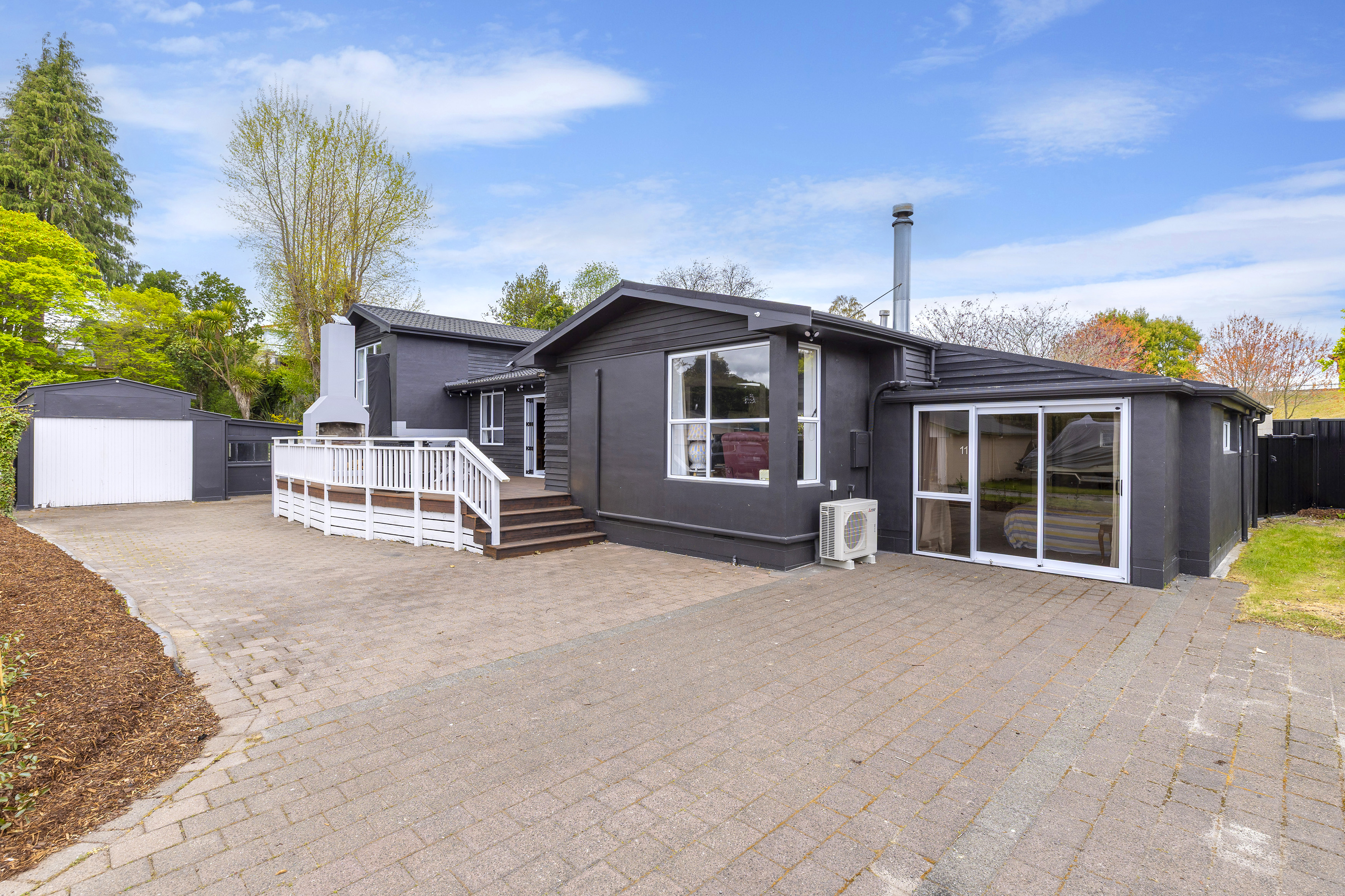  Classic Kiwi Bach in Coveted Kowhai Road - 物件實景