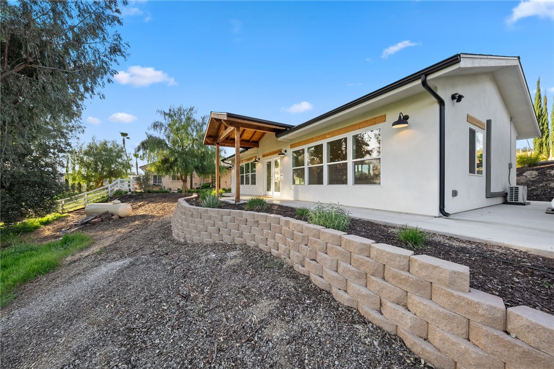 Temecula, California, 92592, United States, 5 Bedrooms Bedrooms, ,4 BathroomsBathrooms,Residential,For Sale,2021827