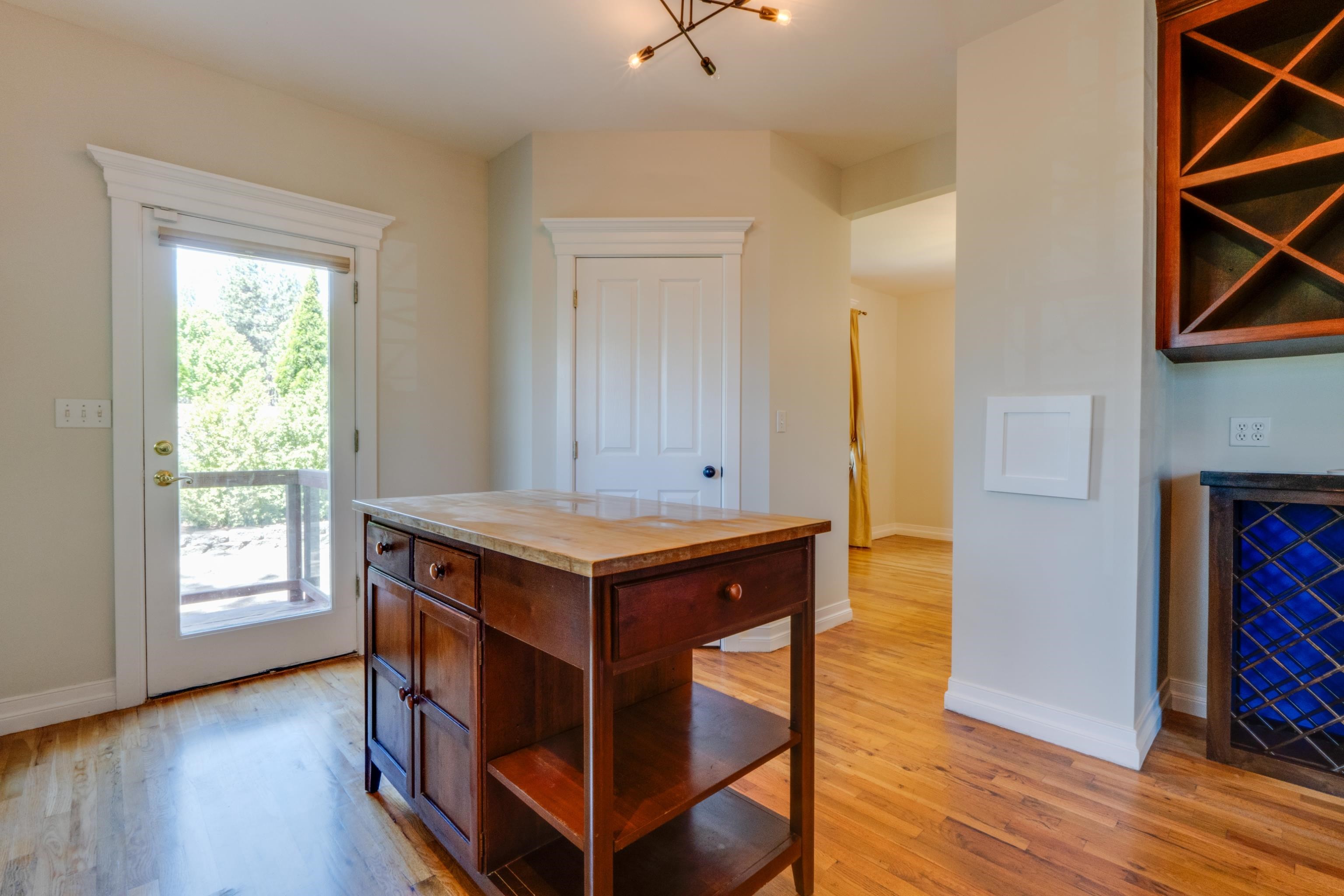 Liberty Lake, Washington, 99019, United States, 4 Bedrooms Bedrooms, ,4 BathroomsBathrooms,Residential,For Sale,1838357