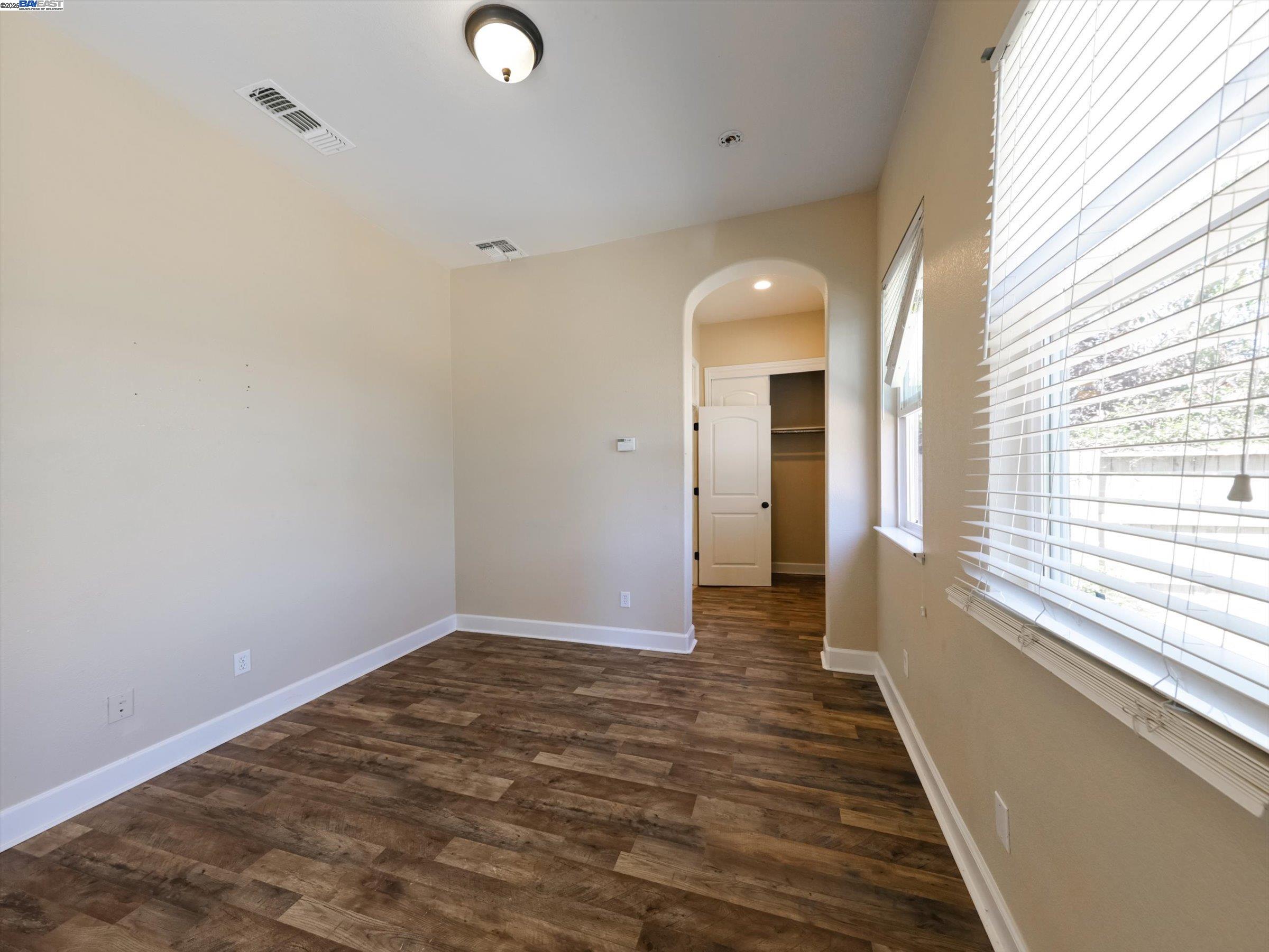 Vallejo, California, 94591, United States, 5 Bedrooms Bedrooms, ,5 BathroomsBathrooms,Residential,For Sale,2002289