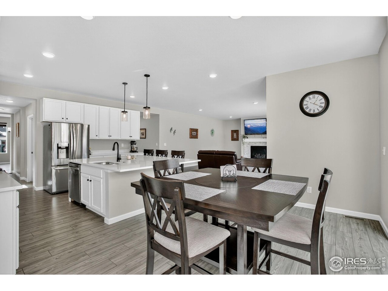 Mead, Colorado, 80542, United States, 5 Bedrooms Bedrooms, ,3 BathroomsBathrooms,Residential,For Sale,1996788