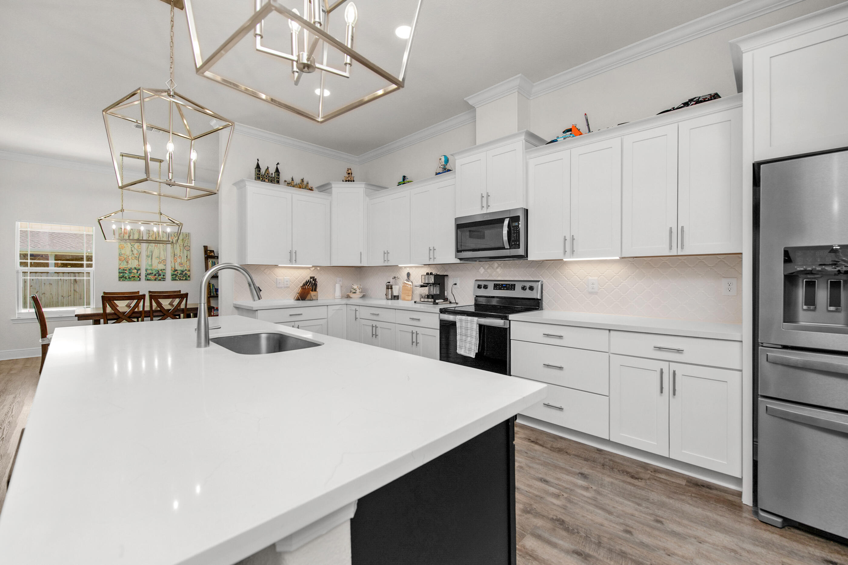 Gulf Breeze, Florida, 32563, United States, 5 Bedrooms Bedrooms, ,3 BathroomsBathrooms,Residential,For Sale,1950395