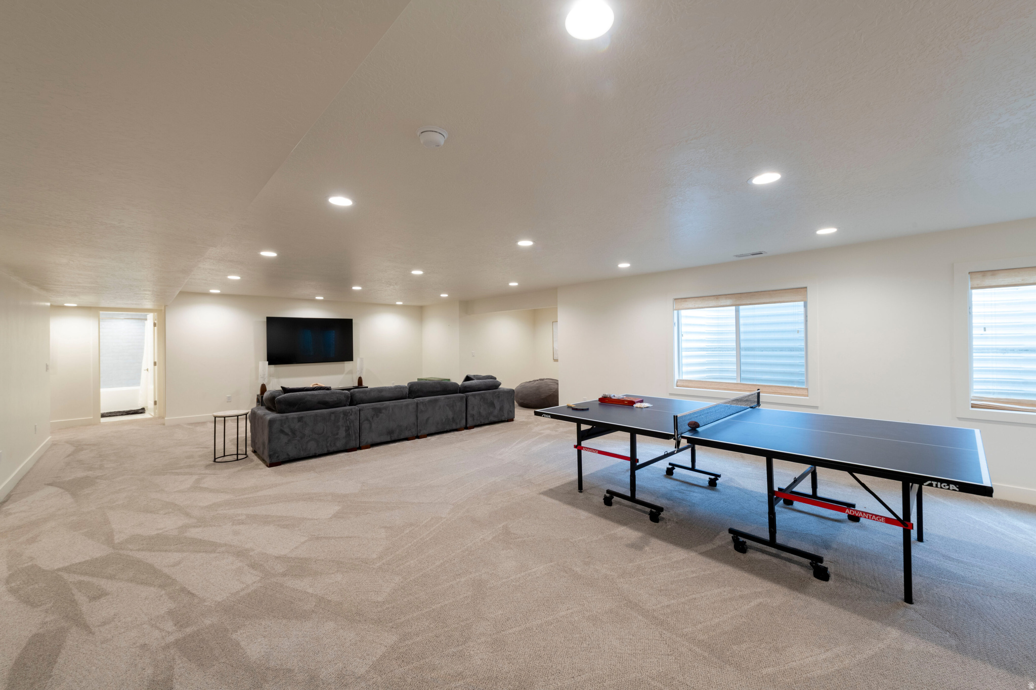 Holladay, Utah, 84117, United States, 4 Bedrooms Bedrooms, ,4 BathroomsBathrooms,Residential,For Sale,1991877