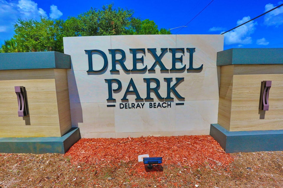 Delray Beach, Florida, 33484, United States, 4 Bedrooms Bedrooms, ,3 BathroomsBathrooms,Residential,For Sale,1943526