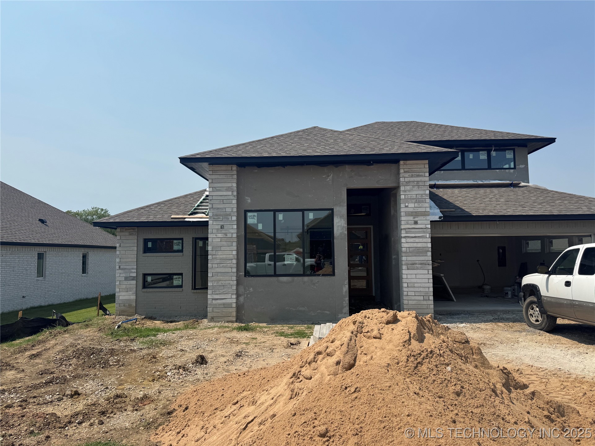 Jenks, Oklahoma, 74037, United States, 4 Bedrooms Bedrooms, ,5 BathroomsBathrooms,Residential,For Sale,1917326