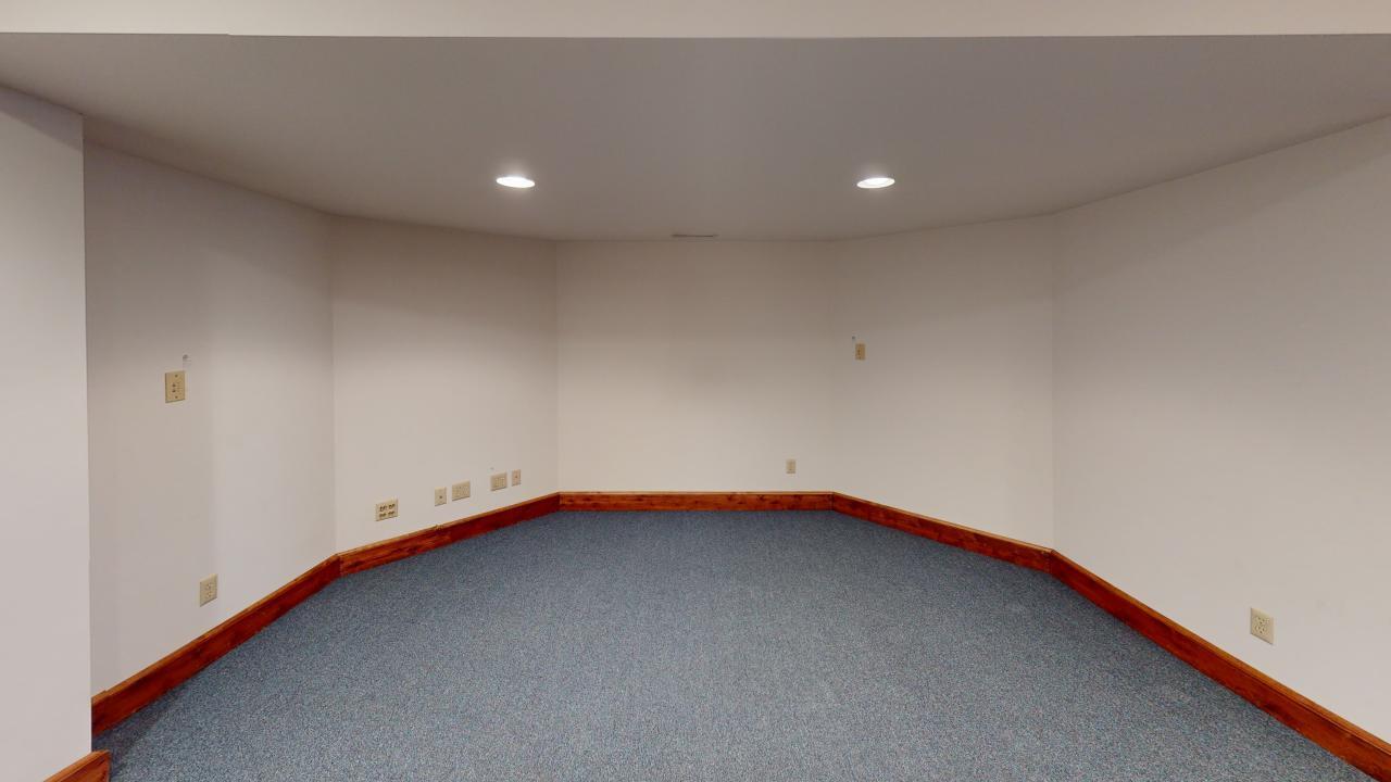 Dyer, Indiana, 46311, United States, 5 Bedrooms Bedrooms, ,5 BathroomsBathrooms,Residential,For Sale,2001175