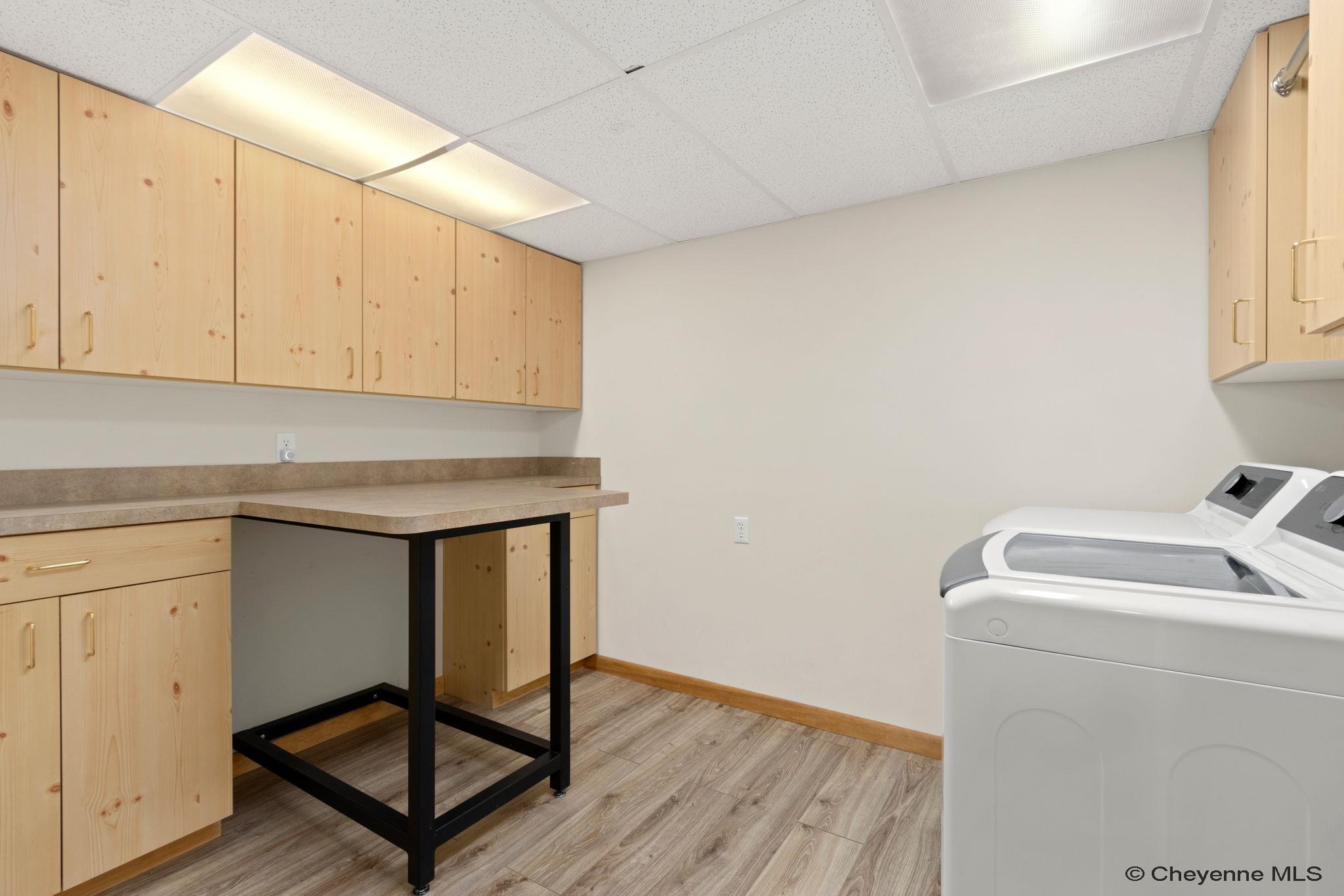 Cheyenne, Wyoming, 82009, United States, 5 Bedrooms Bedrooms, ,3 BathroomsBathrooms,Residential,For Sale,2002927