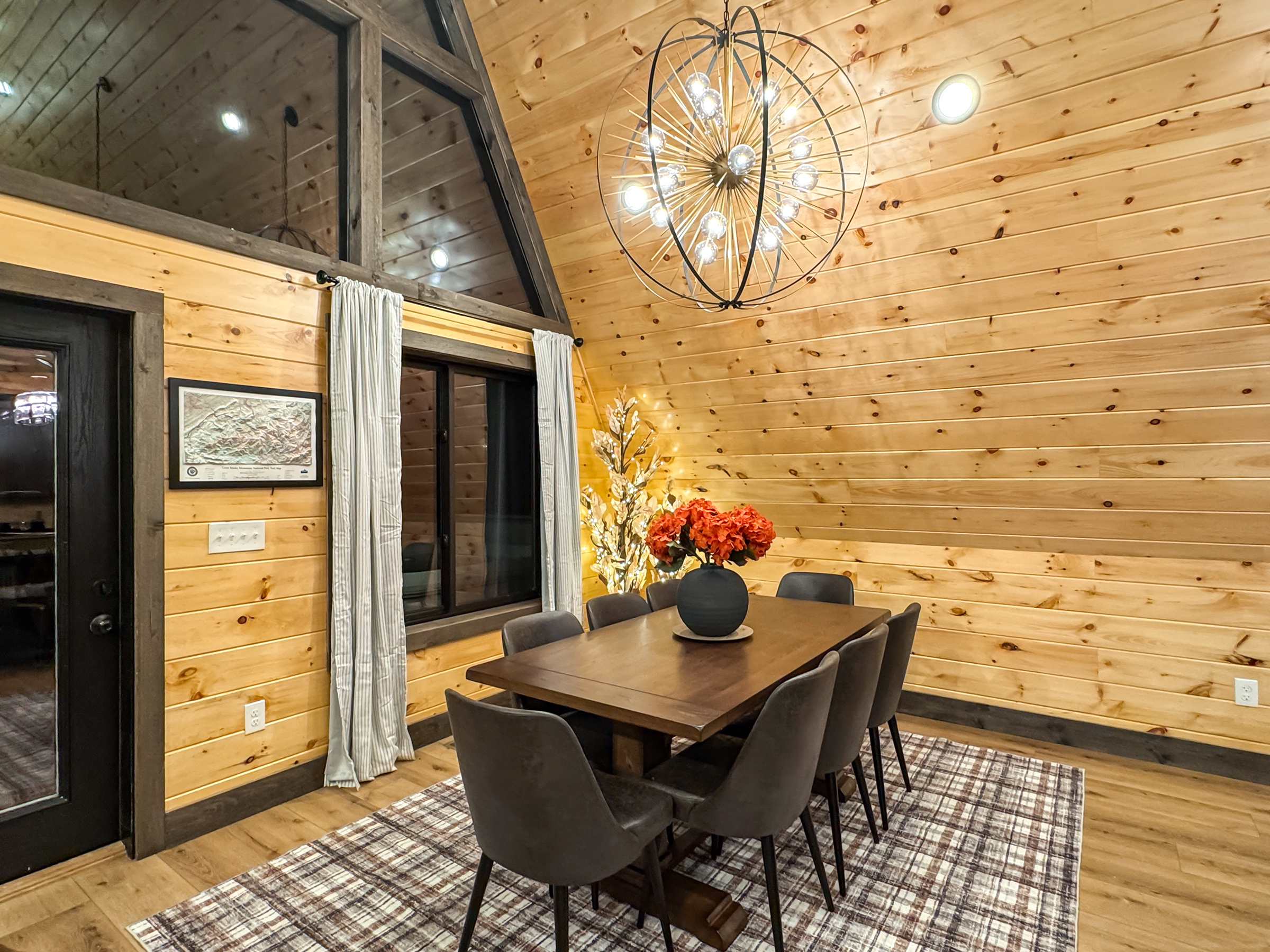 Sevierville, Tennessee, 37862, United States, 3 Bedrooms Bedrooms, ,3 BathroomsBathrooms,Residential,For Sale,1984599