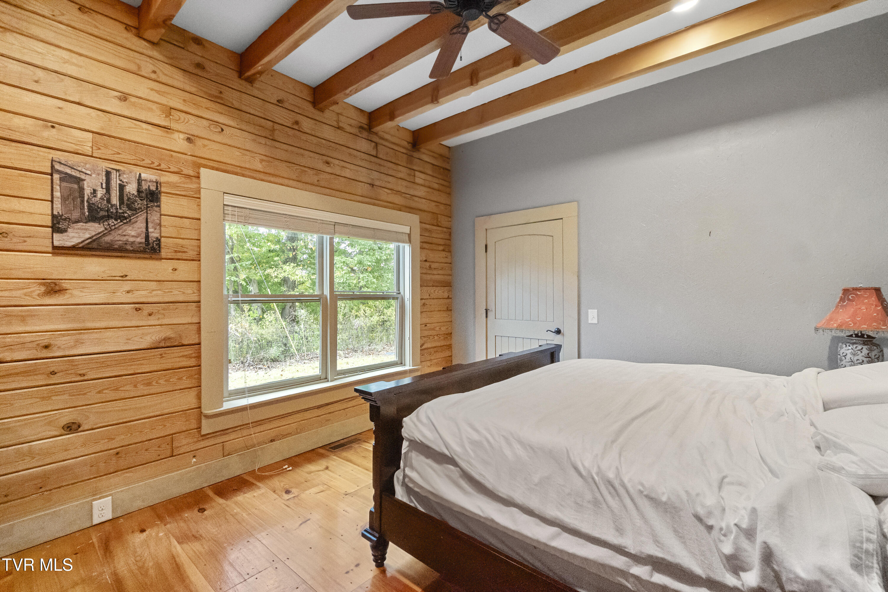 Greeneville, Tennessee, 37745, United States, 5 Bedrooms Bedrooms, ,4 BathroomsBathrooms,Residential,For Sale,1981962