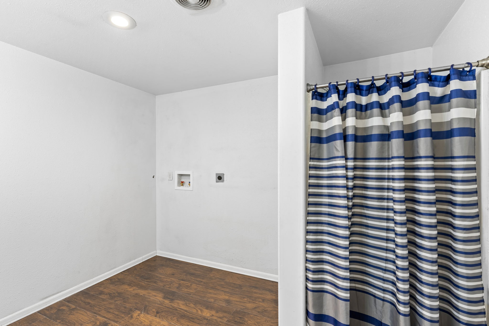 Ulm, Montana, 59485, United States, 4 Bedrooms Bedrooms, ,2 BathroomsBathrooms,Residential,For Sale,1794355