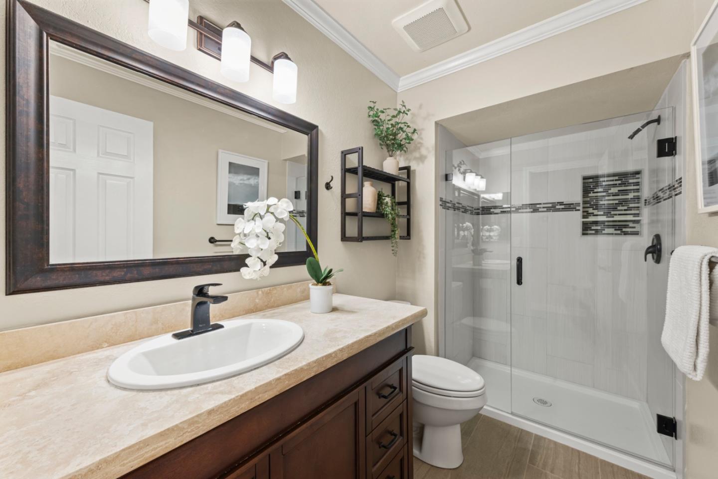 Morgan Hill, California, 95037, United States, 5 Bedrooms Bedrooms, ,3 BathroomsBathrooms,Residential,For Sale,1934202