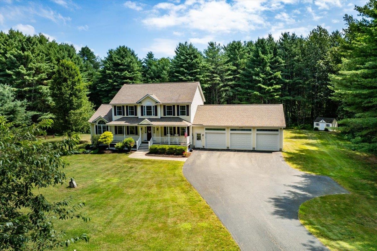 Bedford, New Hampshire, 03110, United States, 4 Bedrooms Bedrooms, ,3 BathroomsBathrooms,Residential,For Sale,1940392