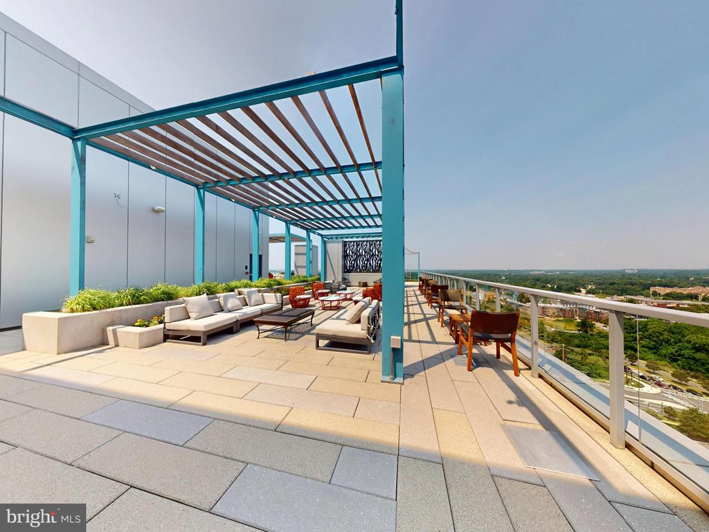 Rockville, Maryland, 20852, United States, 2 Bedrooms Bedrooms, ,2 BathroomsBathrooms,Residential,For Sale,1861250