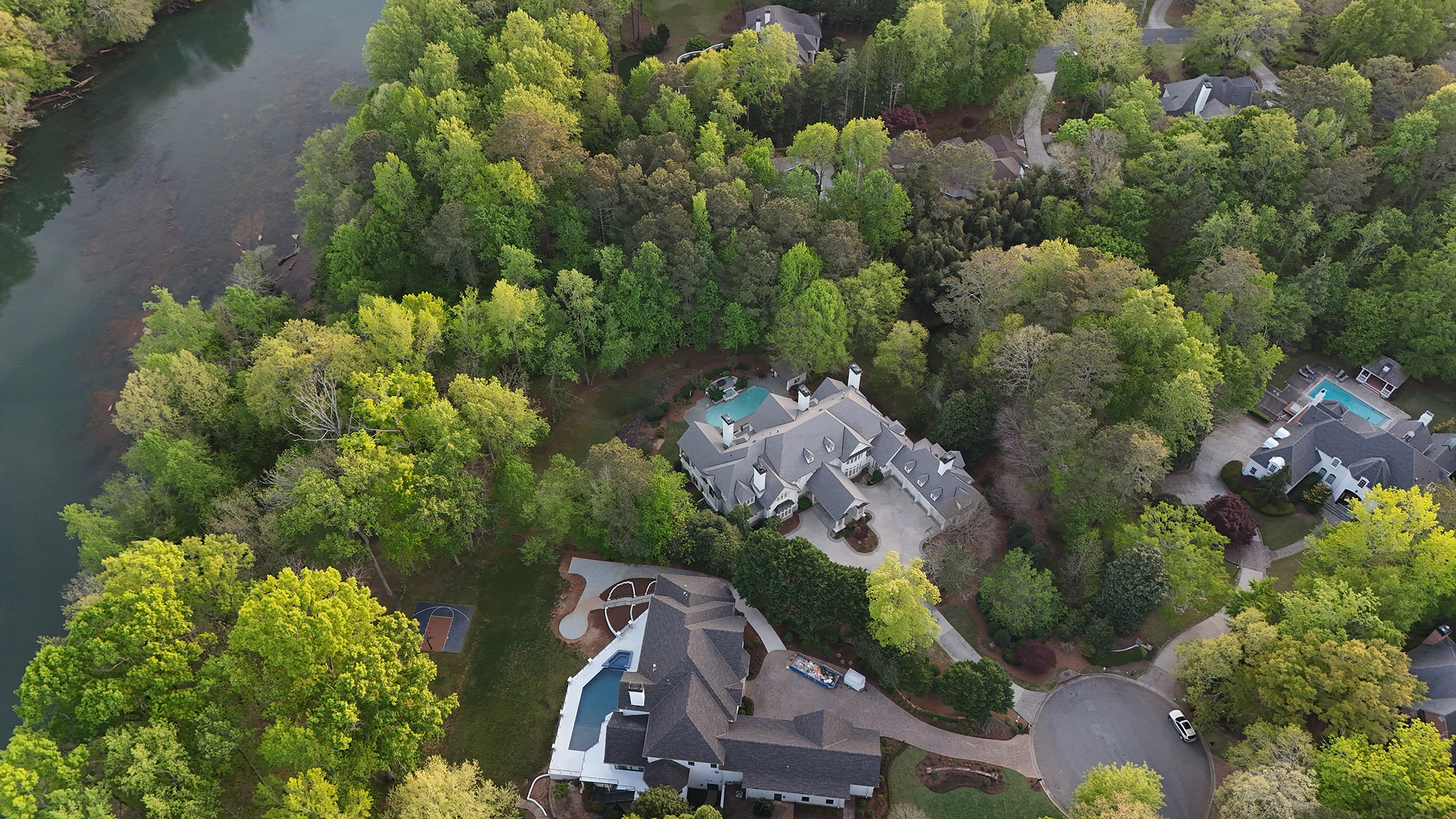  Experience Unrivaled Luxury and Serenity in This One-of-a-Kind Estate - 物件實景