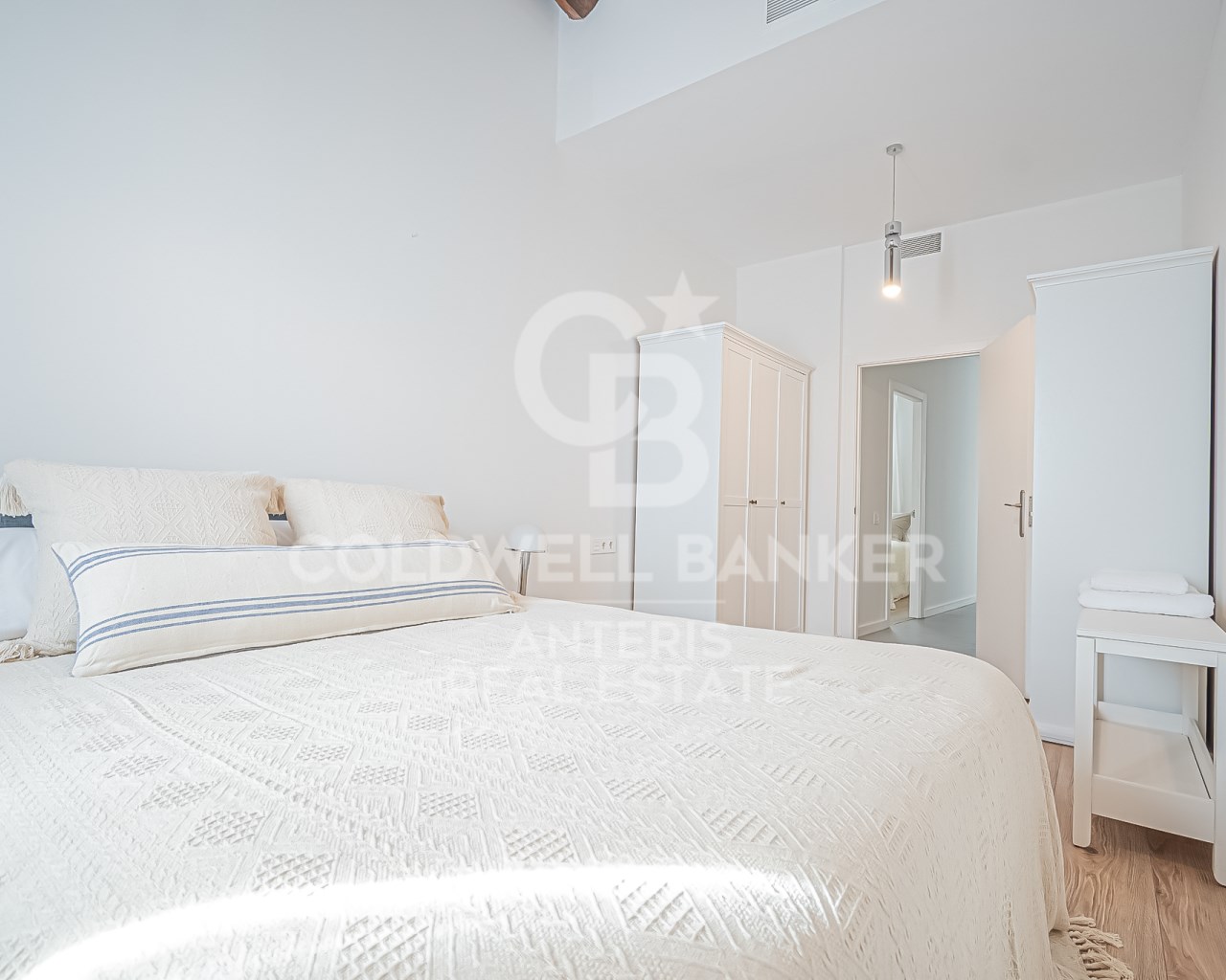 Barcelona, Catalonia, ES, 3 Bedrooms Bedrooms, ,2 BathroomsBathrooms,Residential,For Sale,1827864