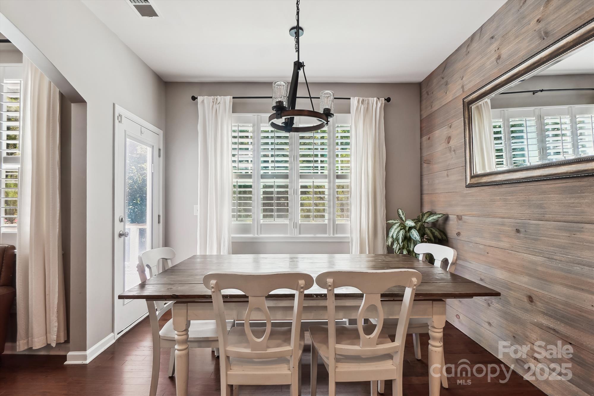 Lancaster, South Carolina, 29720, United States, 5 Bedrooms Bedrooms, ,4 BathroomsBathrooms,Residential,For Sale,1885267