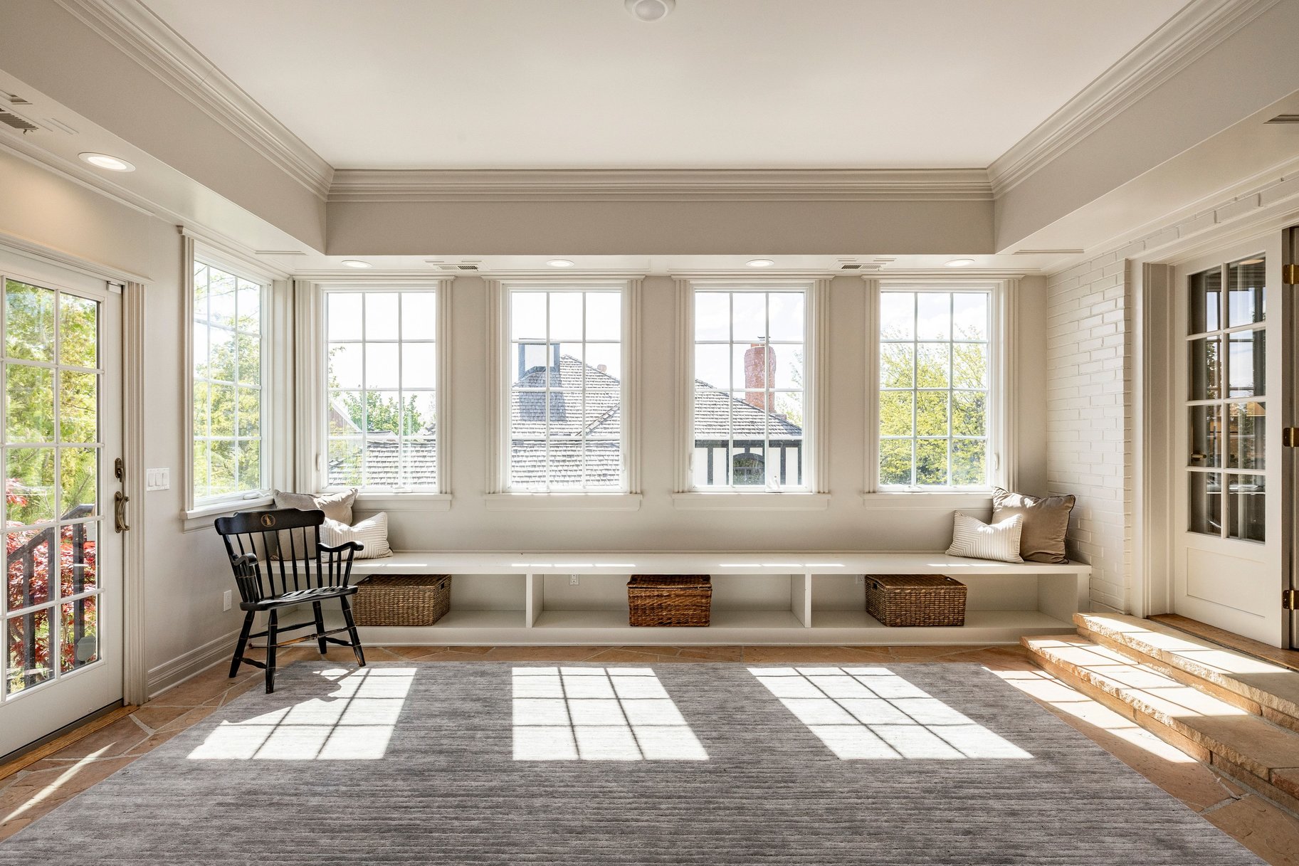  BEAUTIFULLY UPDATED FEDERAL HEIGHTS TWO STORY HOME - 物件實景